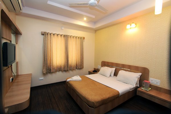 Hotel Lee Grand